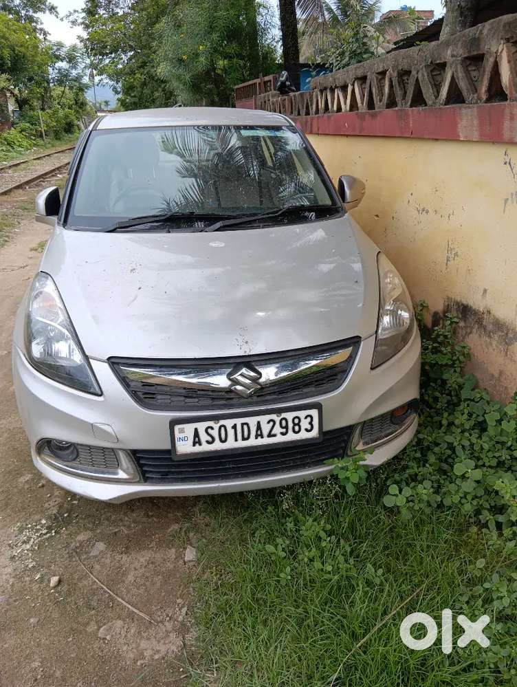 Maruti Suzuki Dzire 2016 Petrol 130000 Km Driven