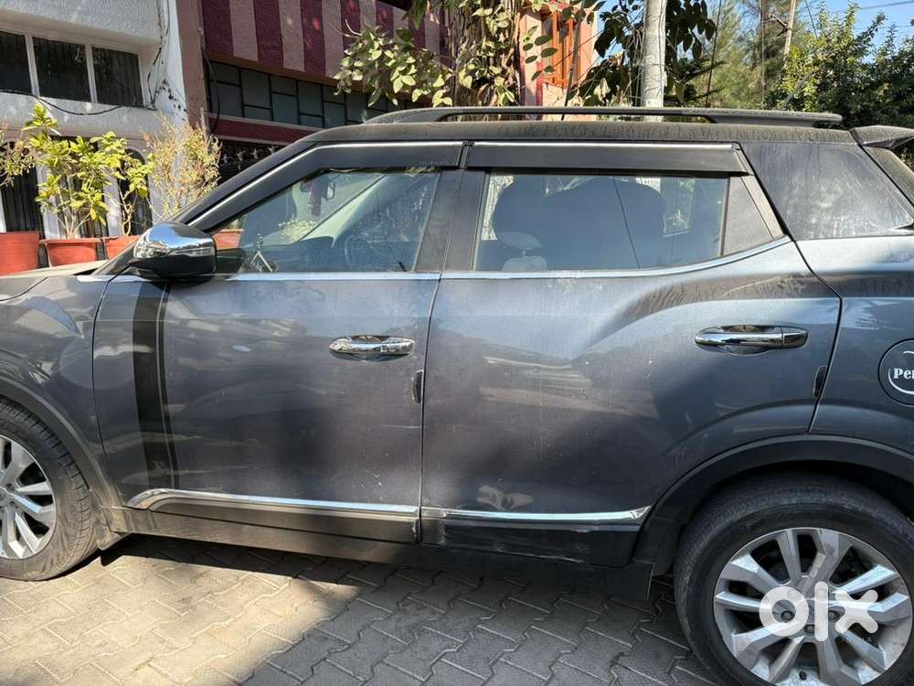 Mahindra Xuv300 2021 Petrol Well Maintained