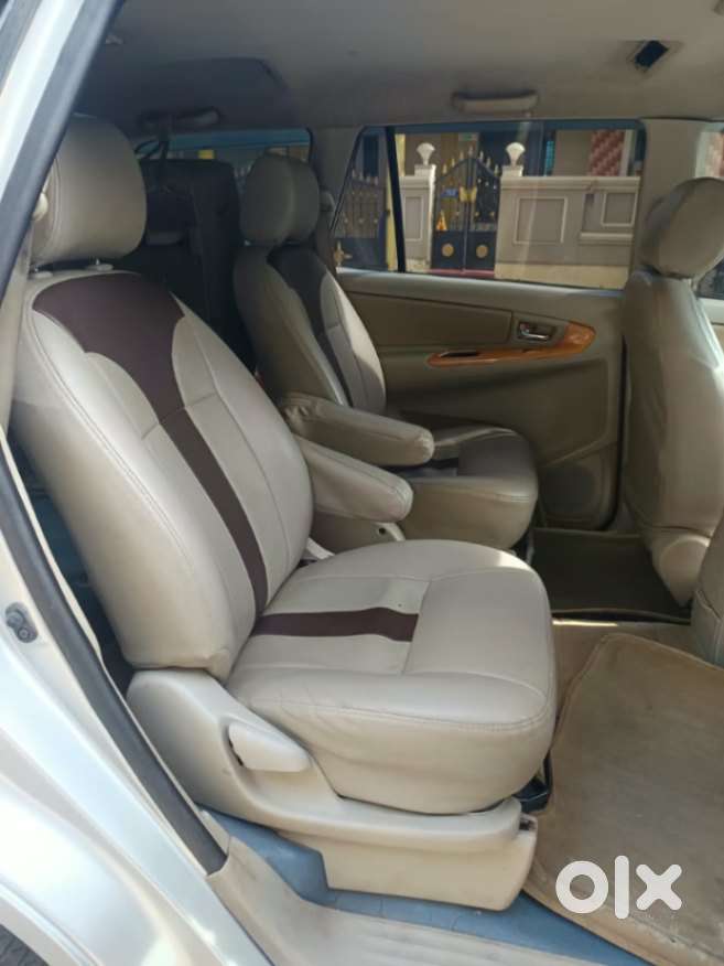 Toyota Innova 2.5 V 7 Str, 2009, Diesel