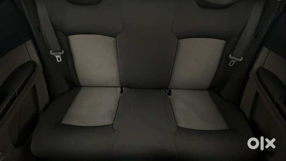 Tata Tiago Xe, 2018, Petrol
