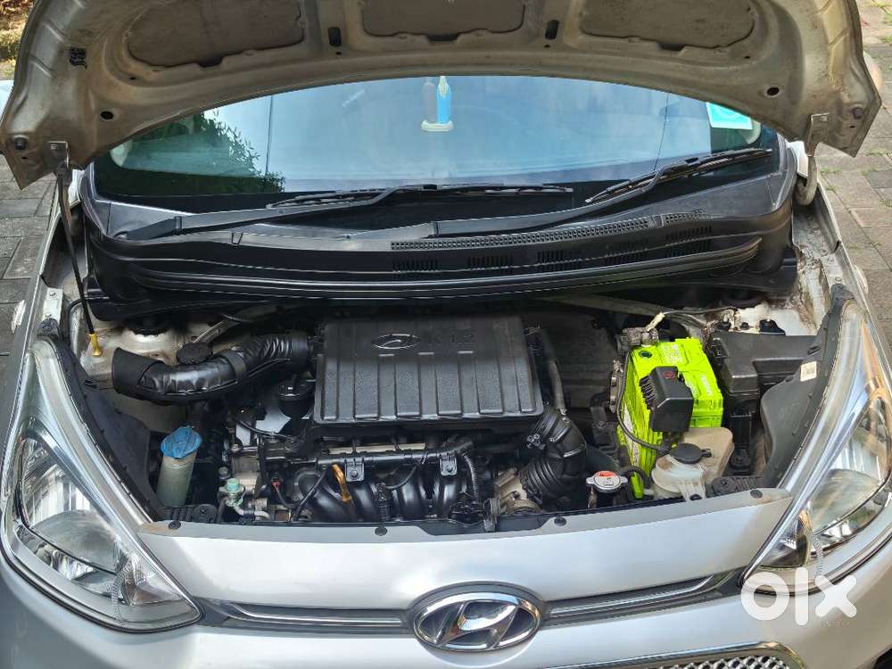 2017 Hyundai Grand I10 Sportz | Only 25,000 Km | Full Company Service