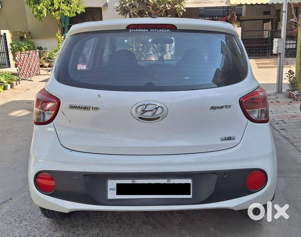 Hyundai Grand I10 Sportz 1.2 Kappa Vtvt, 2017, Petrol