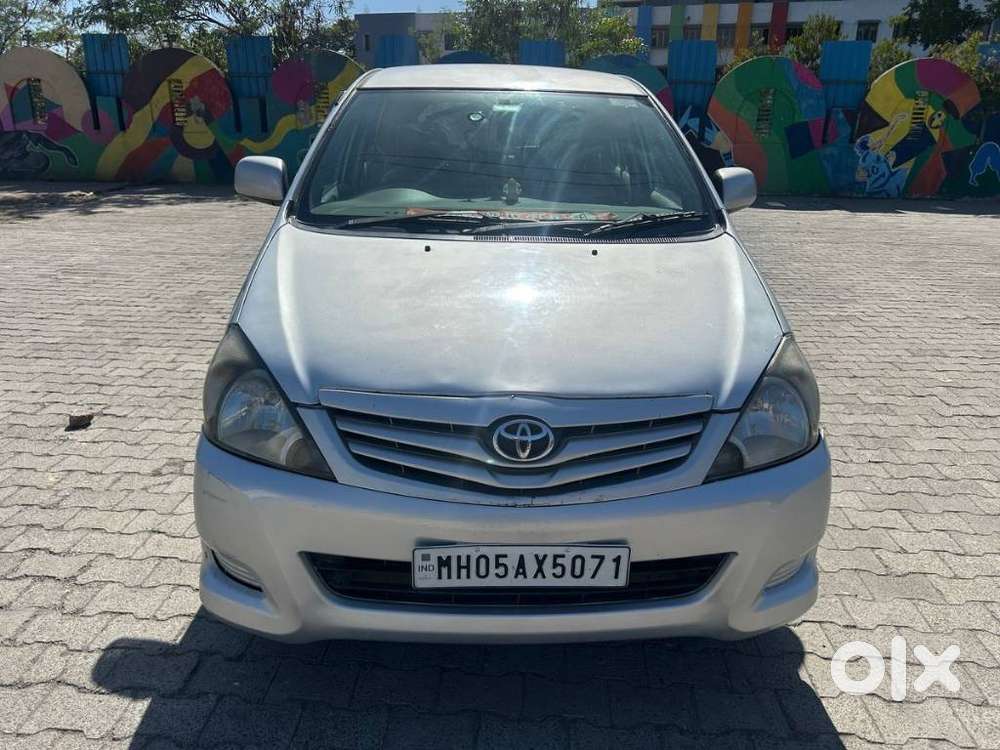 Toyota Innova 2.5 G (diesel) 8 Seater, 2011, Diesel