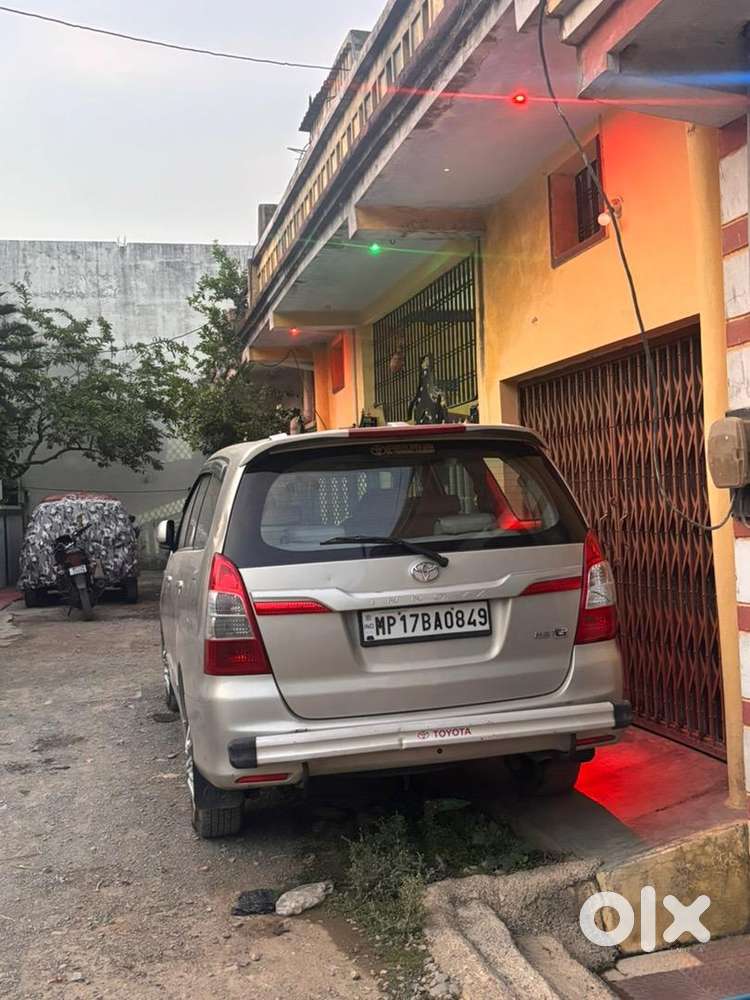 Toyota Innova 2014 Diesel Well Maintained