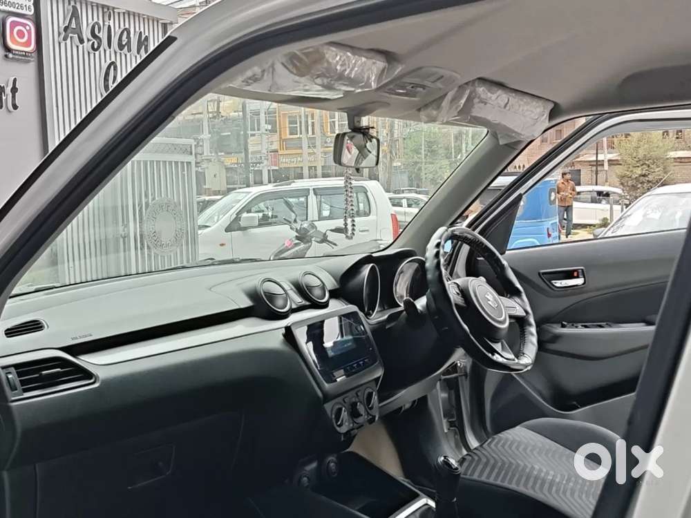 Maruti Suzuki Swift Vxi, 2023, Petrol