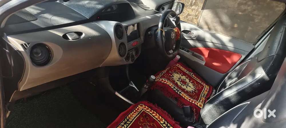 Toyota Etios Cross 2011