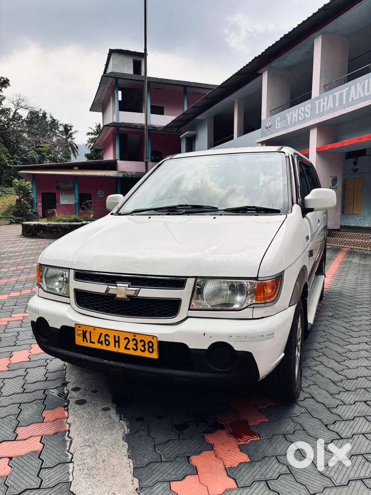 Chevrolet Tavera 2013 Diesel Well Maintained