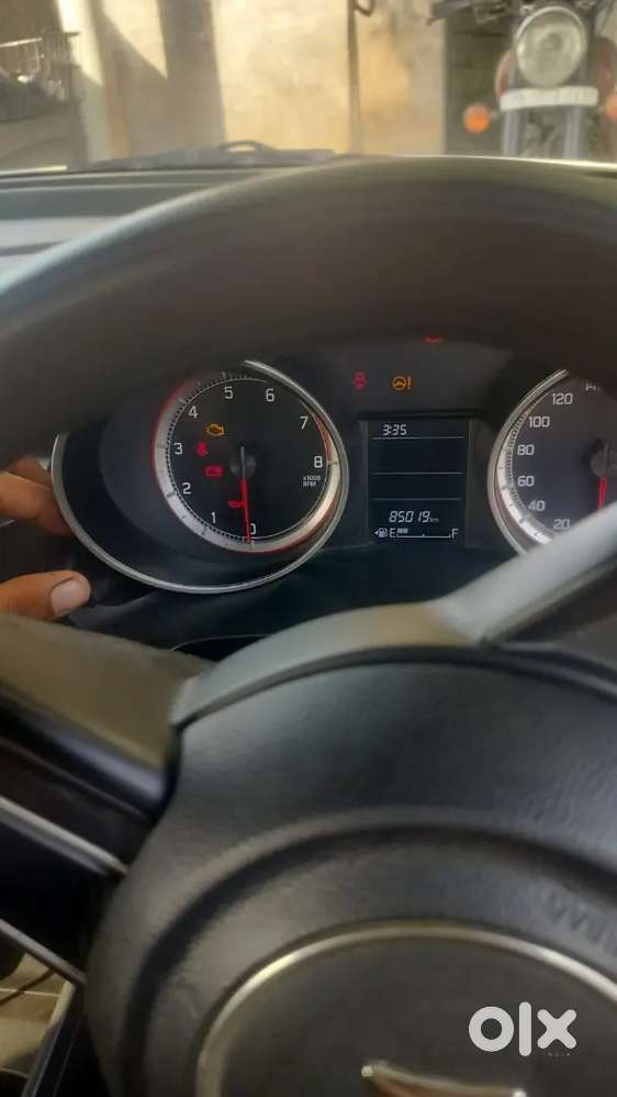 Maruti Suzuki Swift Vxi 2023
