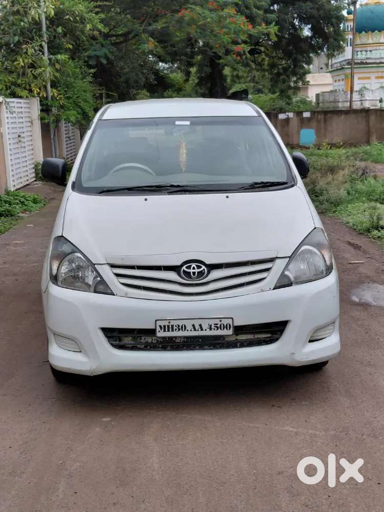 Toyota Innova Petrol Manual 2011