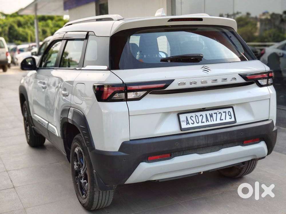 Maruti Suzuki Brezza 1.5 Zxi Smart Hybrid, 2023, Petrol