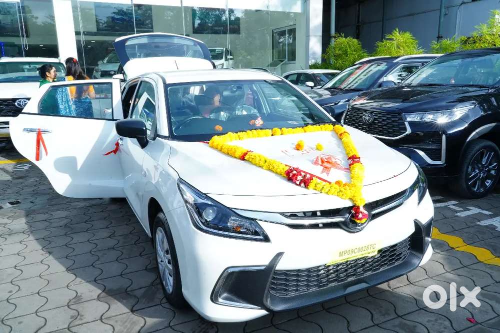 Toyota Glanza 2025 Petrol 5000 Km Driven