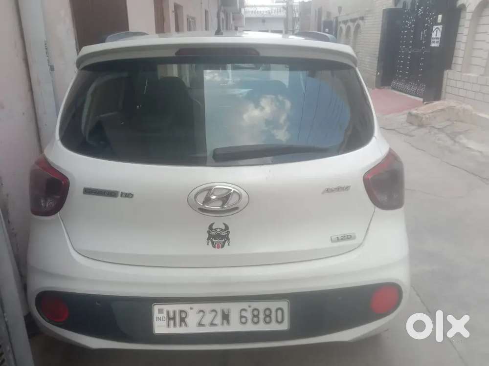 Hyundai Grand I10 2018 Diesel 100000 Km Driven