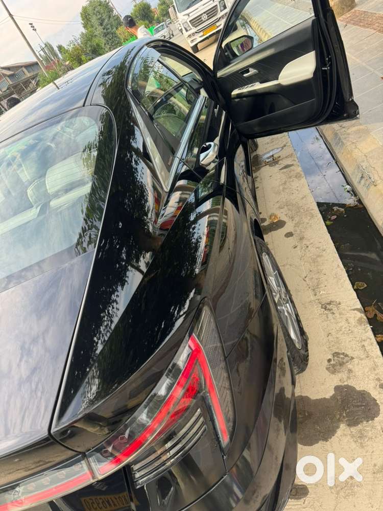 Hyundai Verna 1.5 Petrol 2024