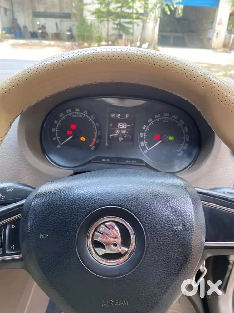 Skoda Rapid 2015 Diesel 140000 Km Driven