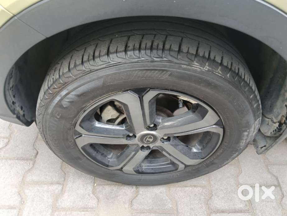 Tata Nexon Xz Plus (hs), 2022, Petrol