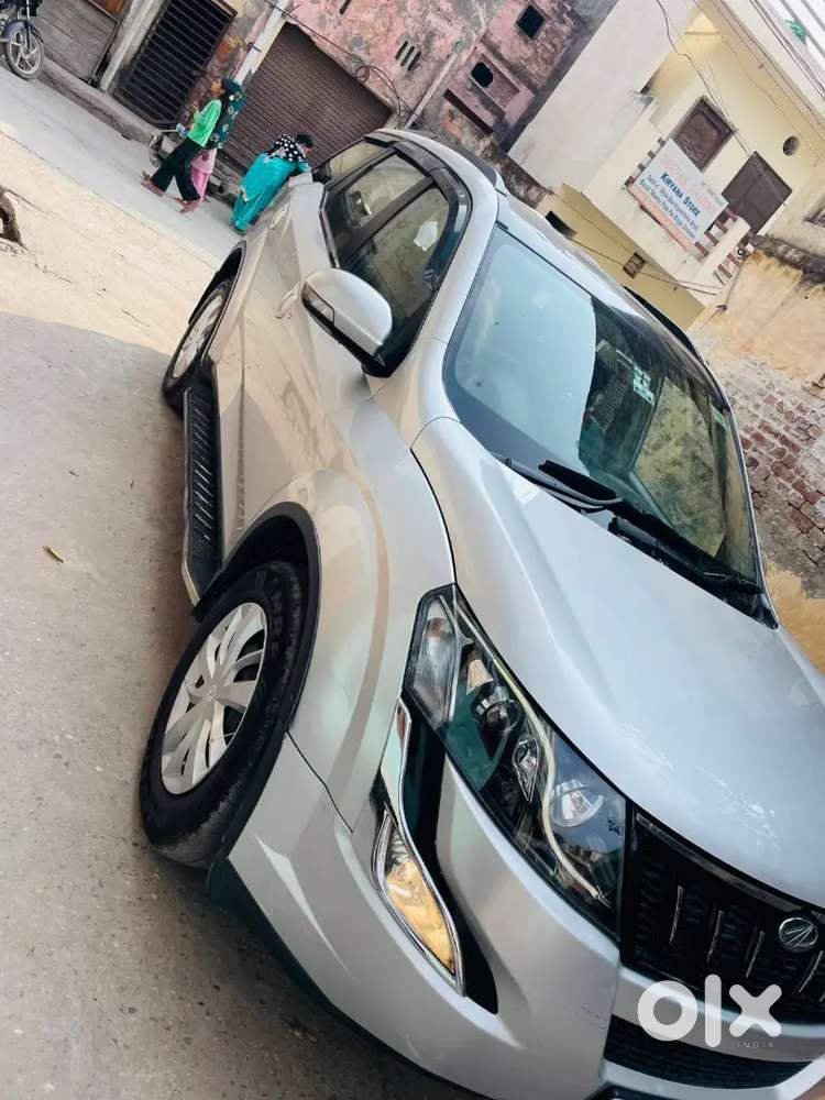 Mahindra Xuv 500 W6 2017 2nd Onwer