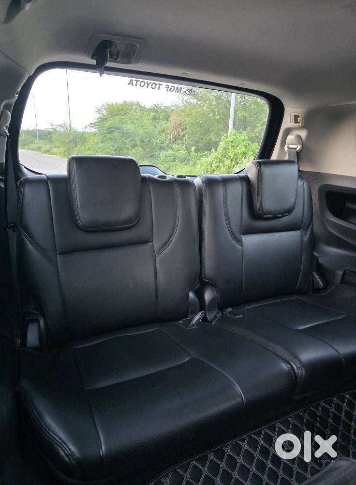 Toyota Innova Crysta 2.4 Gx Limited Edition At 7 Str, 2022, Diesel