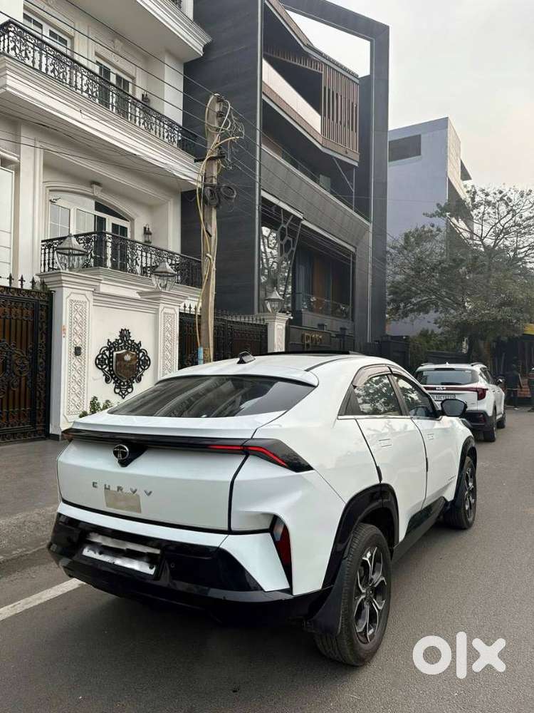 Tata Curvv Creative 1.2 Revotron Petrol 6mt, 2025, Petrol