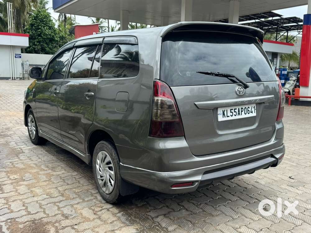 Toyota Innova Diesel 2012