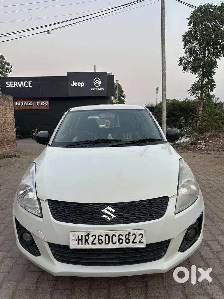 Maruti Suzuki Swift Lxi Optional-o, 2017, Petrol
