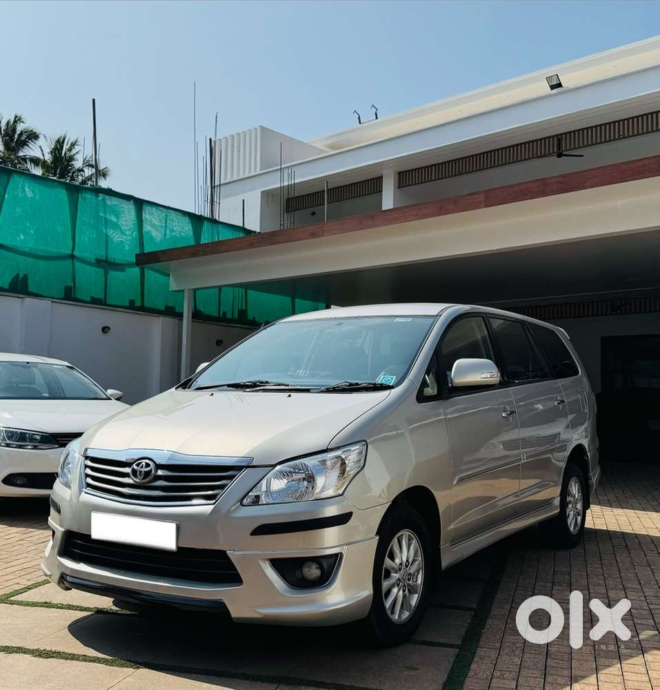 Toyota Innova 2012innova ( Vx ) Diesel 180000 Km Driven