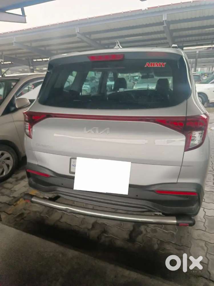 Kia Carens 2024 Petrol Well Maintained