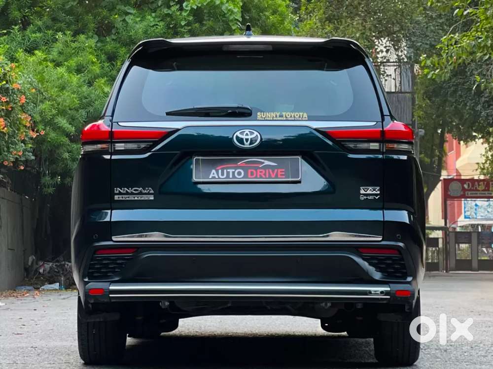 Toyota Innova Hycross 2.0 Vx Hybrid 8 Str, 2025, Petrol