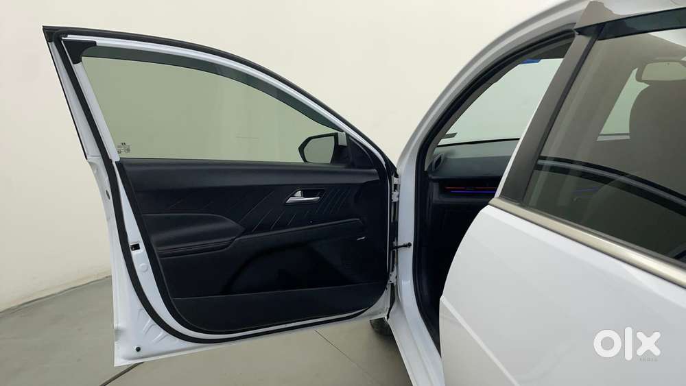 Hyundai Verna 1.5 Sx (o) Turbo Petrol Dct, 2024, Petrol