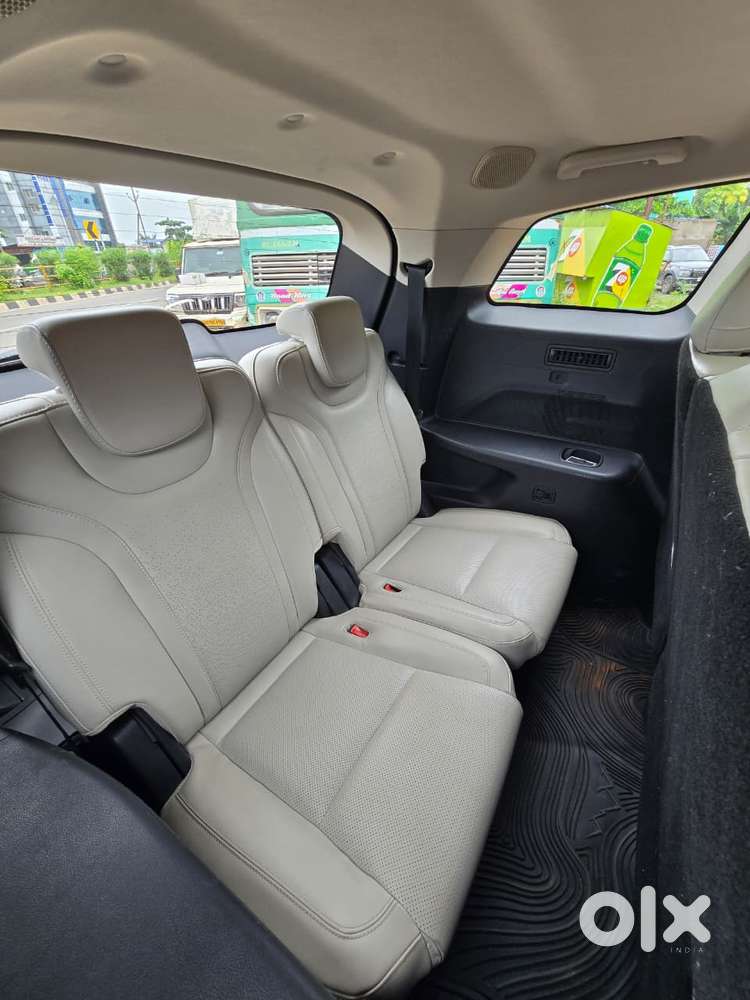 Mahindra Xuv700 2.2 Ax 7 Diesel At Luxury Pack Str Awd, 2023, Diesel