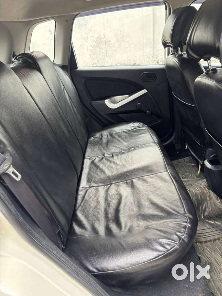 Ford Figo, 2014, Petrol