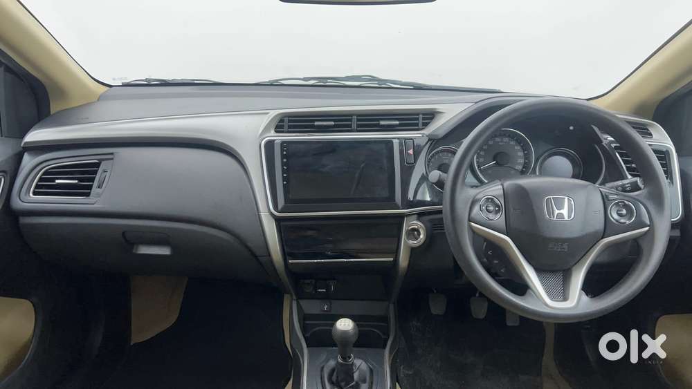 Honda City I-vtec V, 2017, Petrol