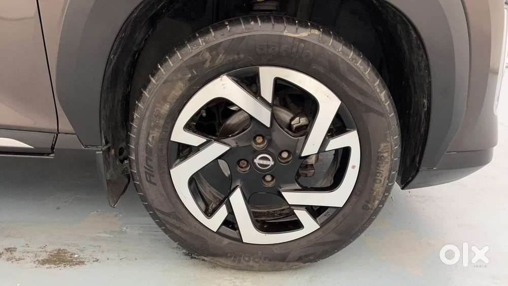 Nissan Magnite 1.0 Xv, 2023, Petrol