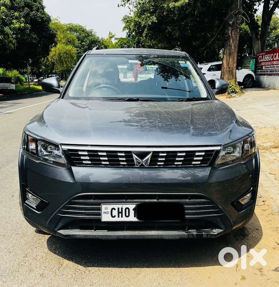 Mahindra Xuv300 W6, 2024, Petrol