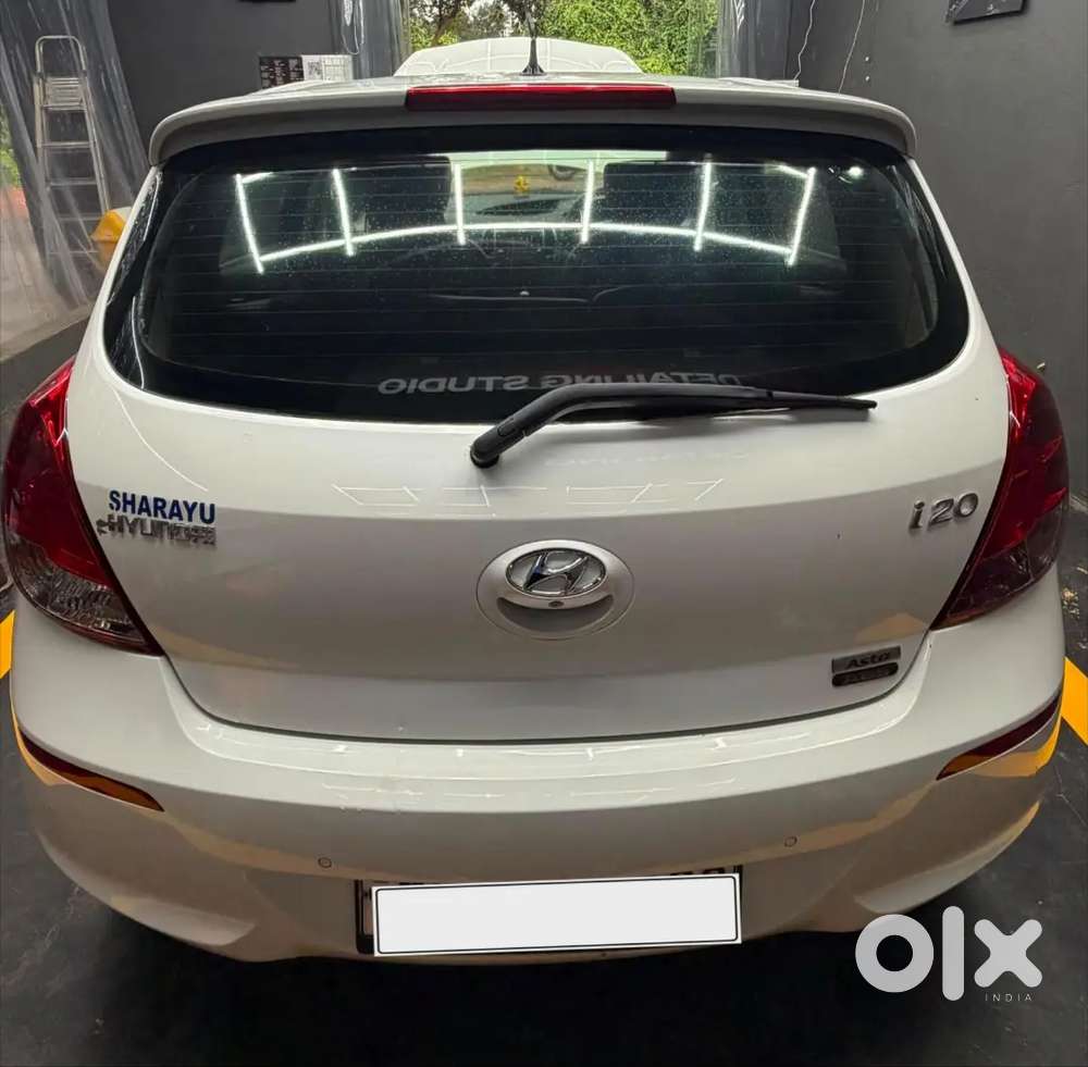 Hyundai I20 Asta Petrol 2012