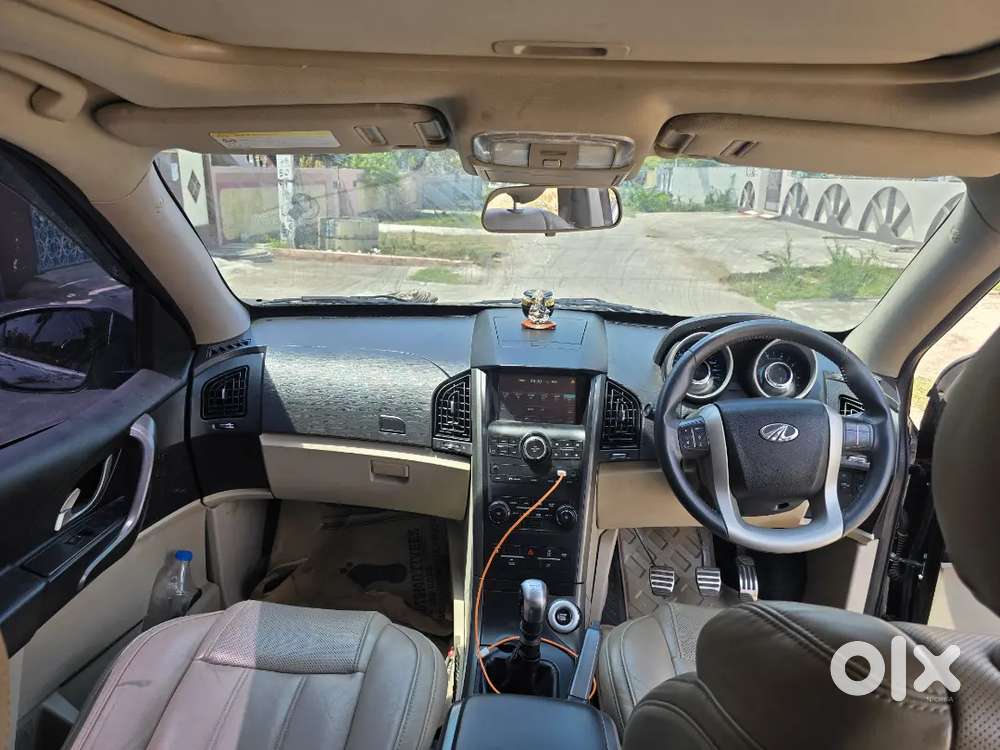 Mahindra Xuv500 2017 Diesel 30000 Km Driven