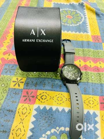 Armani watch best sale very