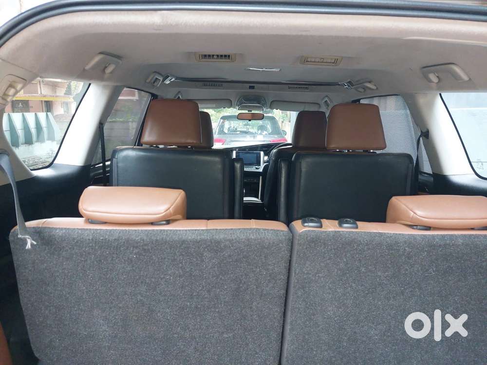Toyota Innova Crysta [ ] 2.4 Zx At 7 Str, 2016, Diesel