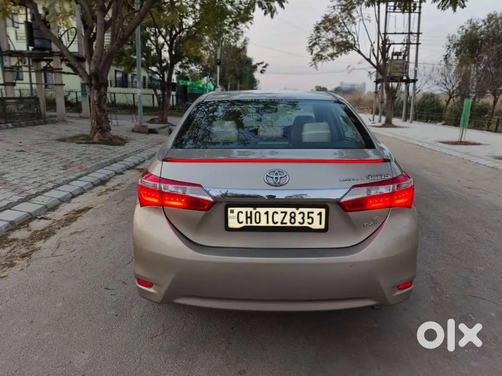 Toyota Corolla Altis 2015
