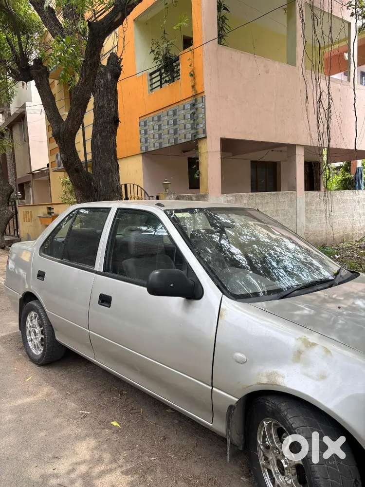 Maruti Suzuki Esteem 2004