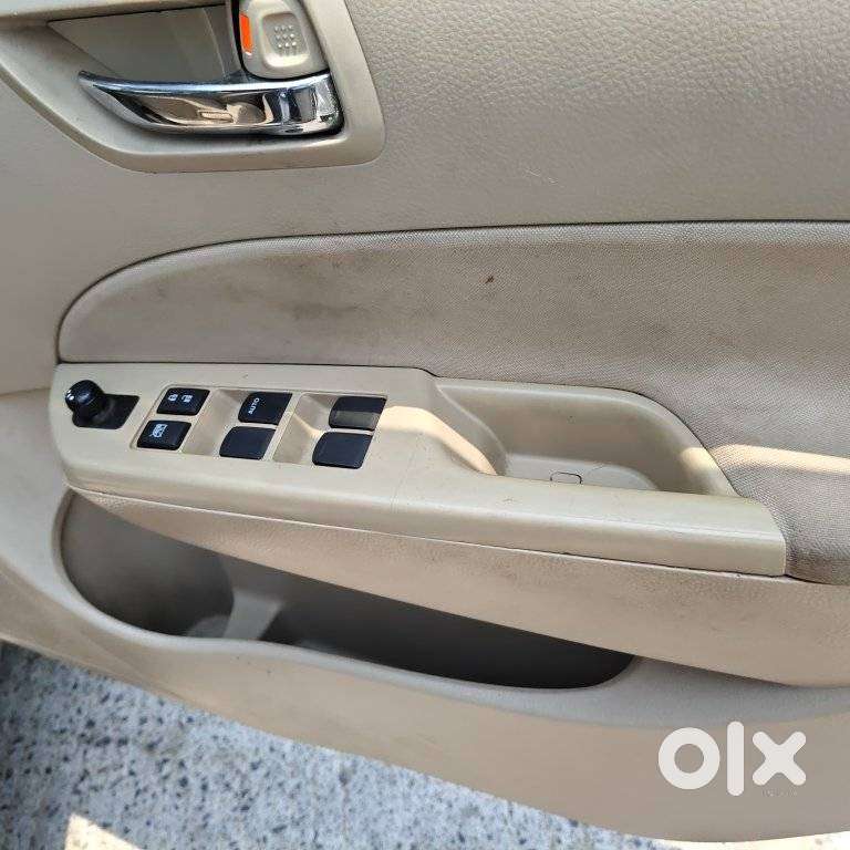 Maruti Suzuki Swift Dzire Vdi Bsiv, 2013, Diesel