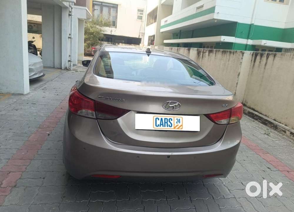 Hyundai New Elantra [2012-2015] 1.6 Sx Diesel Mt, 2013, Diesel