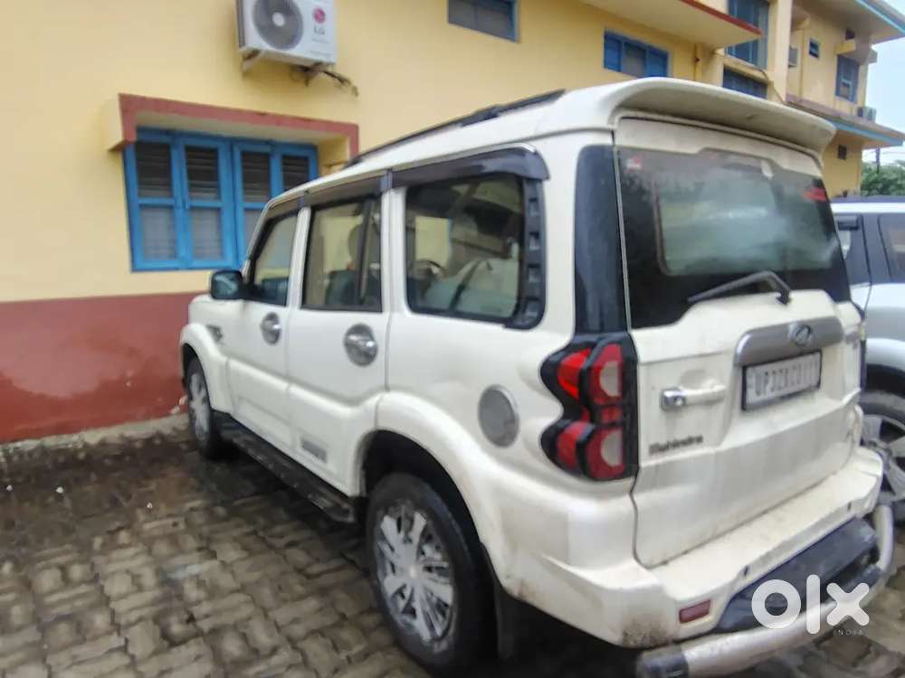 Scorpion S7 Manual  Creame White Colour