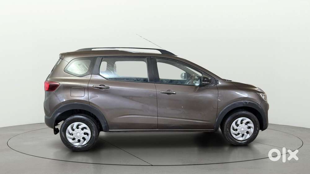 Renault Triber Rxt, 2021, Petrol