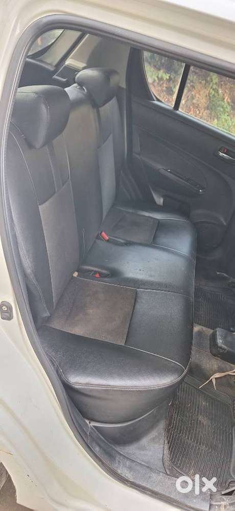 Maruti Suzuki Swift Vxi 1.2 Abs Bs-iv, 2013, Petrol
