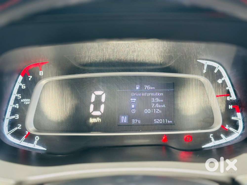 Kia Sonet, 2021, Petrol