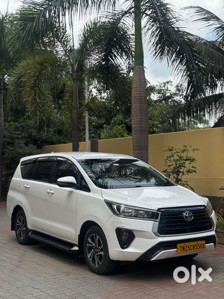 Toyota Innova Crysta 2022 Diesel 122000 Km Driven