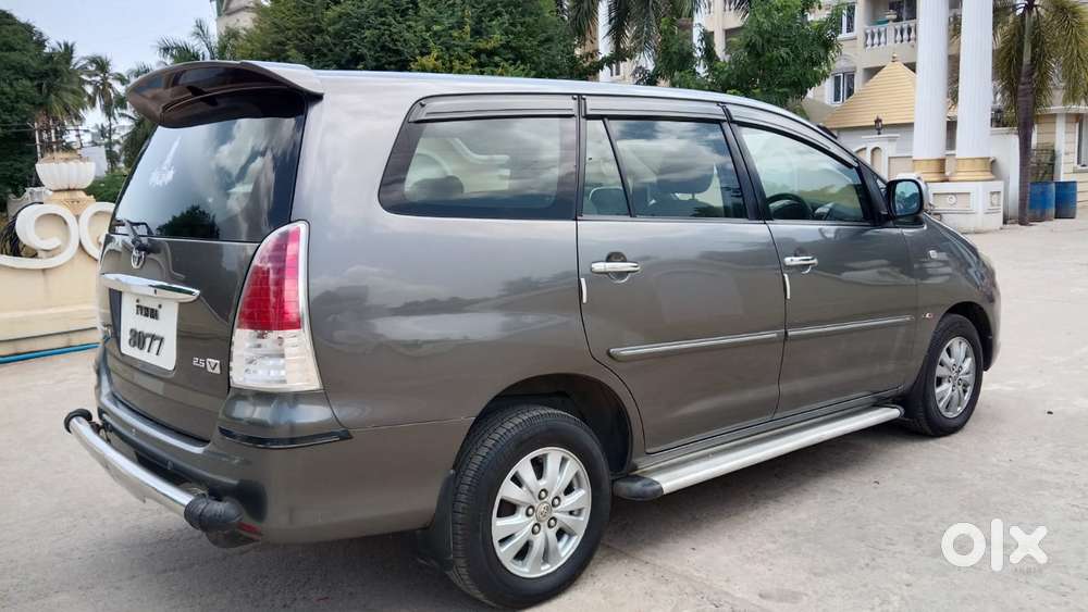Toyota Innova 2.5 V 7 Str, 2010, Diesel