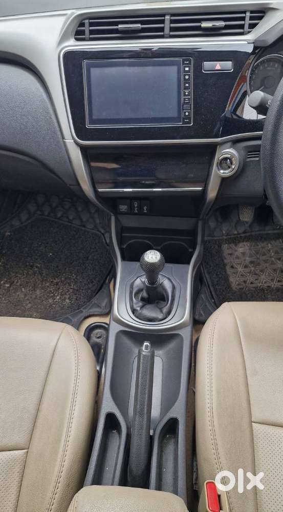Honda City 1.5 V 5th Gen I-vtec Mt, 2022, Petrol