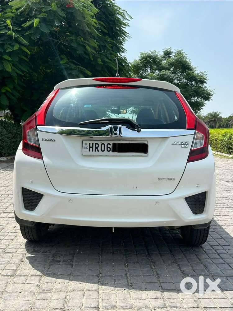 Honda Jazz V Automatic, 2016, Petrol