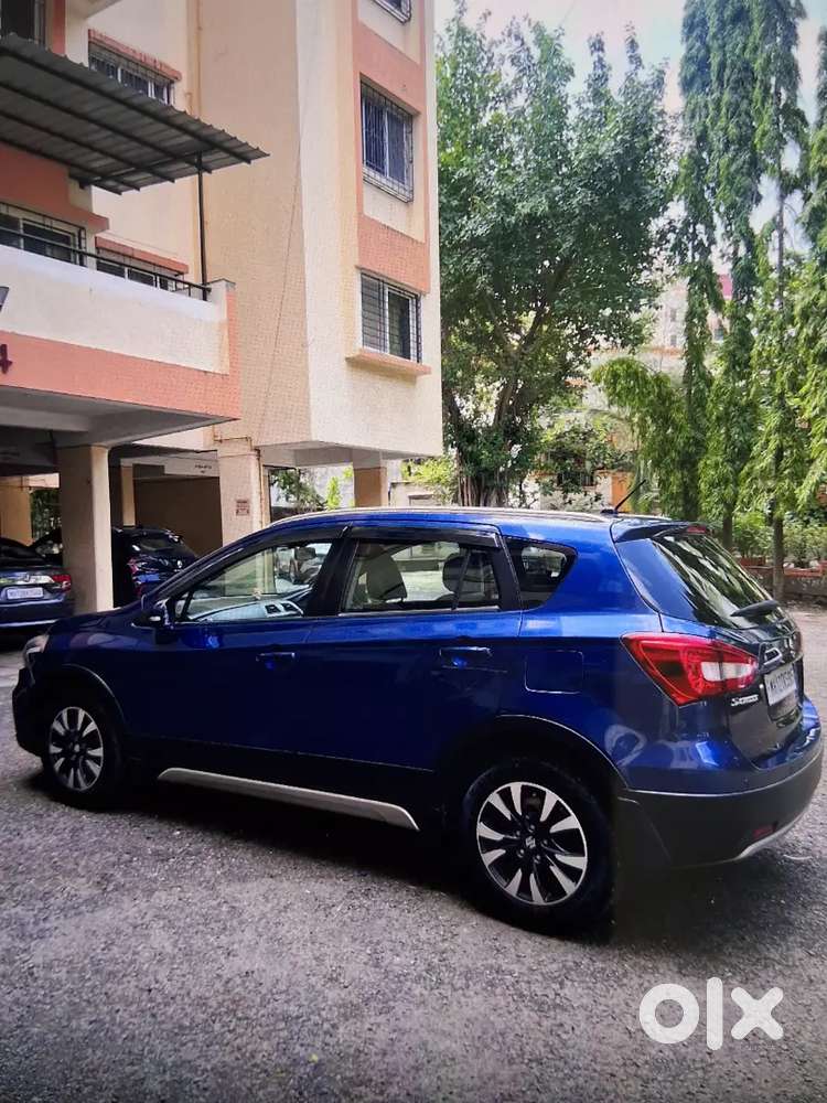 Maruti Suzuki S-cross Alpha Smart Hybrid (top Model) – Excellent Condi